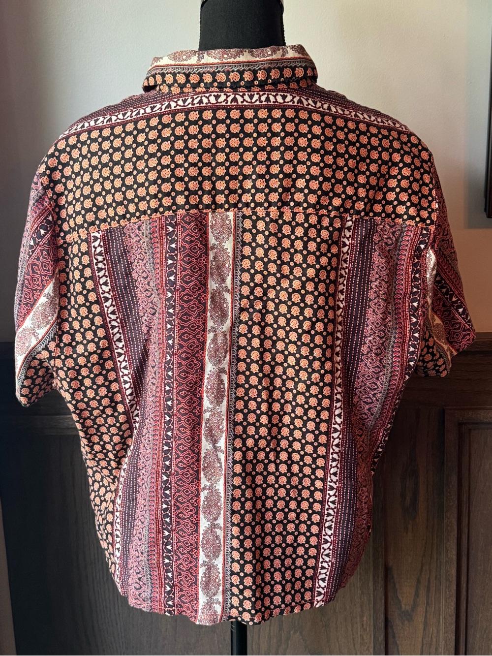 Rachel Zoe Short-Sleeve Linen Button-Down Shirt in Burgundy and Blush Pattern xl - Picture 3 of 5
